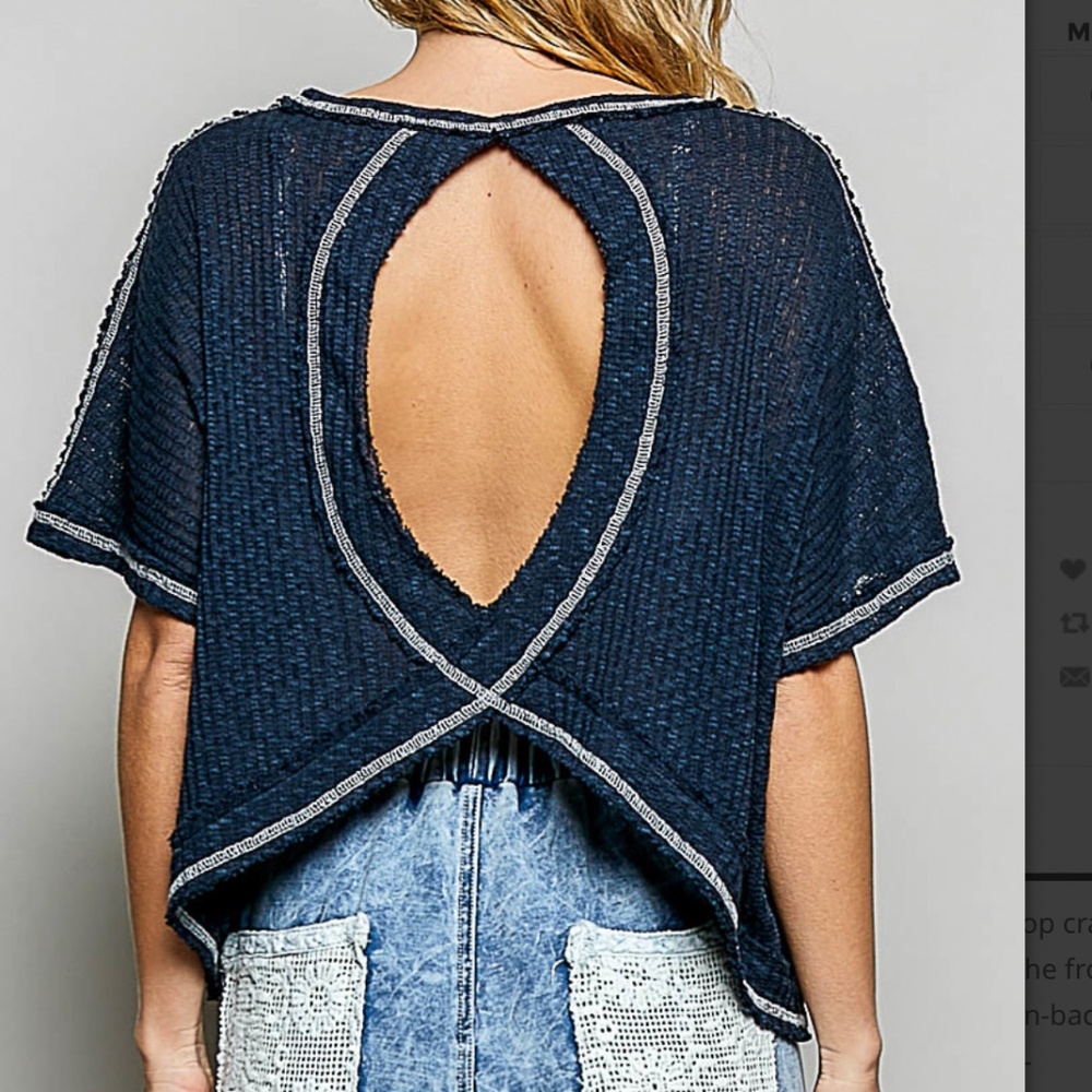 🎉 POL “ PRESLEY 2 “ POL SHORT SLEEVE TOP WITH PATCHWORK DETAIL AND OPEN BACK 42 - Picture 3 of 6